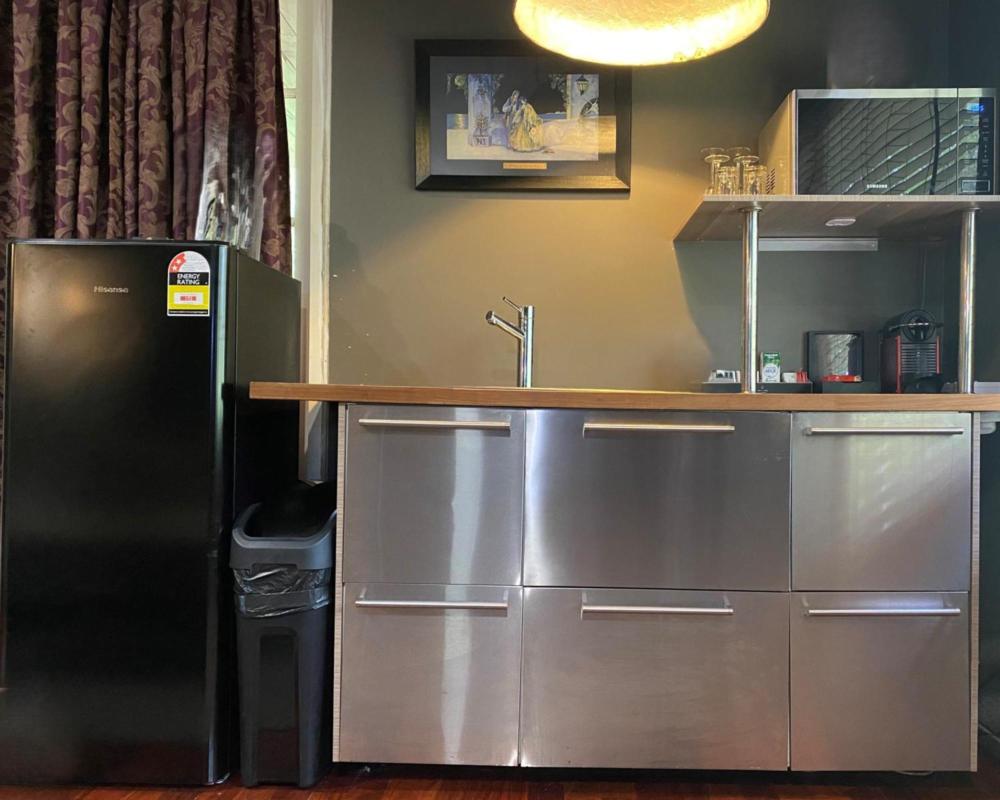 Mudstone Suites ペンバートン エクステリア 写真